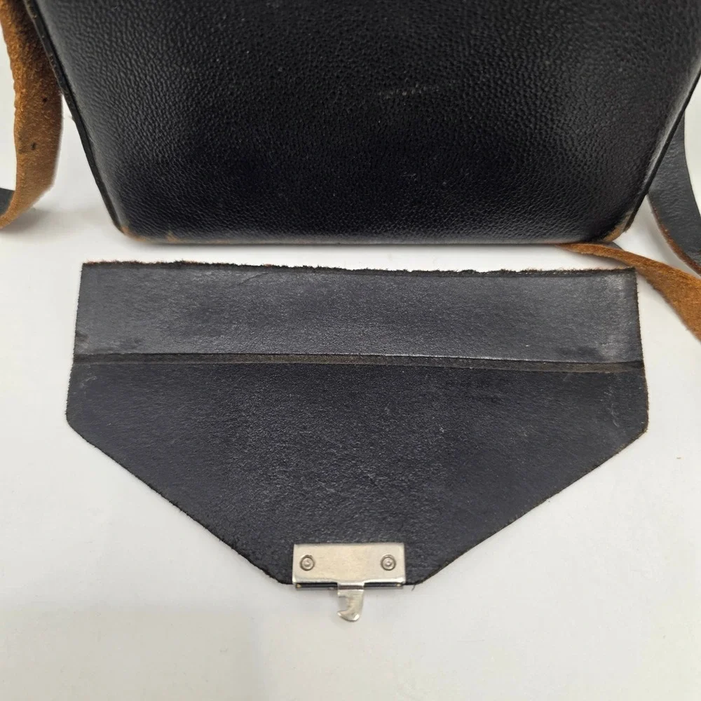 Kodak Cine-Kodak Eight Model 25 Movie Camera Black Vintage 8mm Film Untested